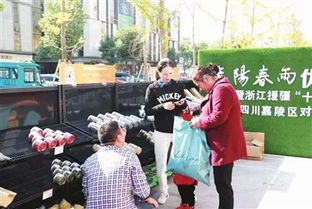 线上线下齐发力 供销社创新模式，本地农产品卖出一片天